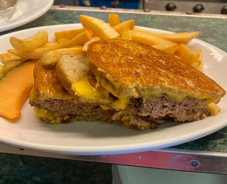 bubscafe2 768x624
