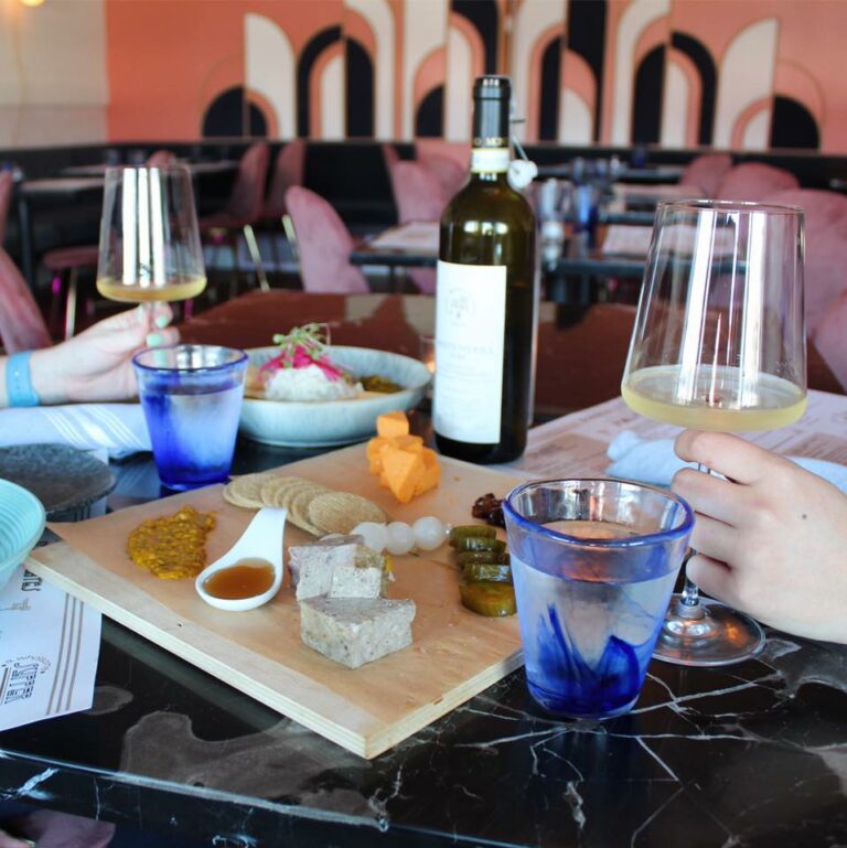 302522109 515130017279134 7005540450345279337 n 768x769