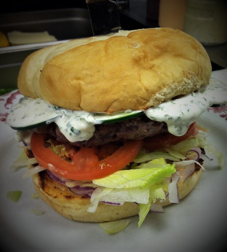 381867402 286799877467064 6502080622190434352 n 768x853