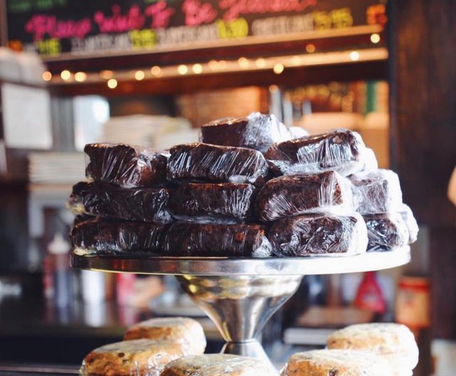 409025979 867260195400036 1803088298225965184 n