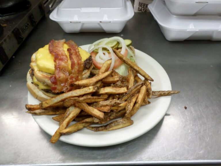 1098215 528394607280219 925394540 n 768x576