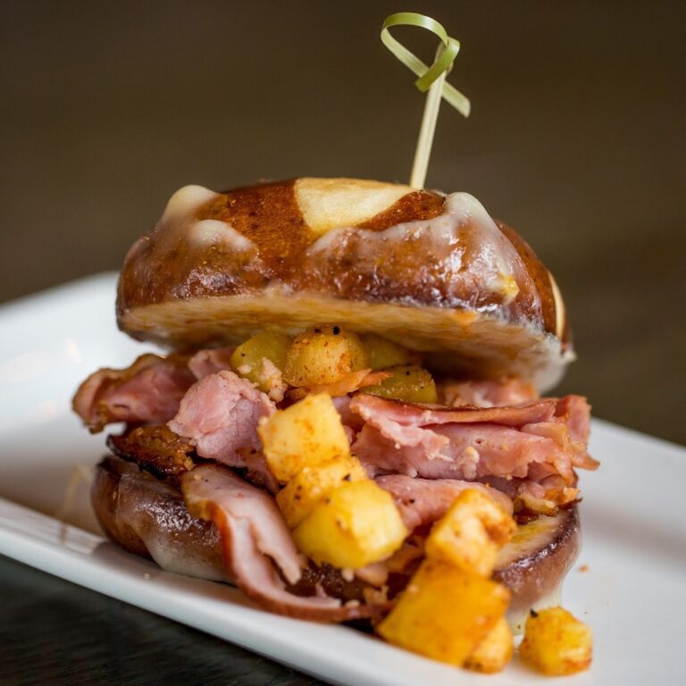 305034788 579895817263080 7090134845869492249 n 768x768