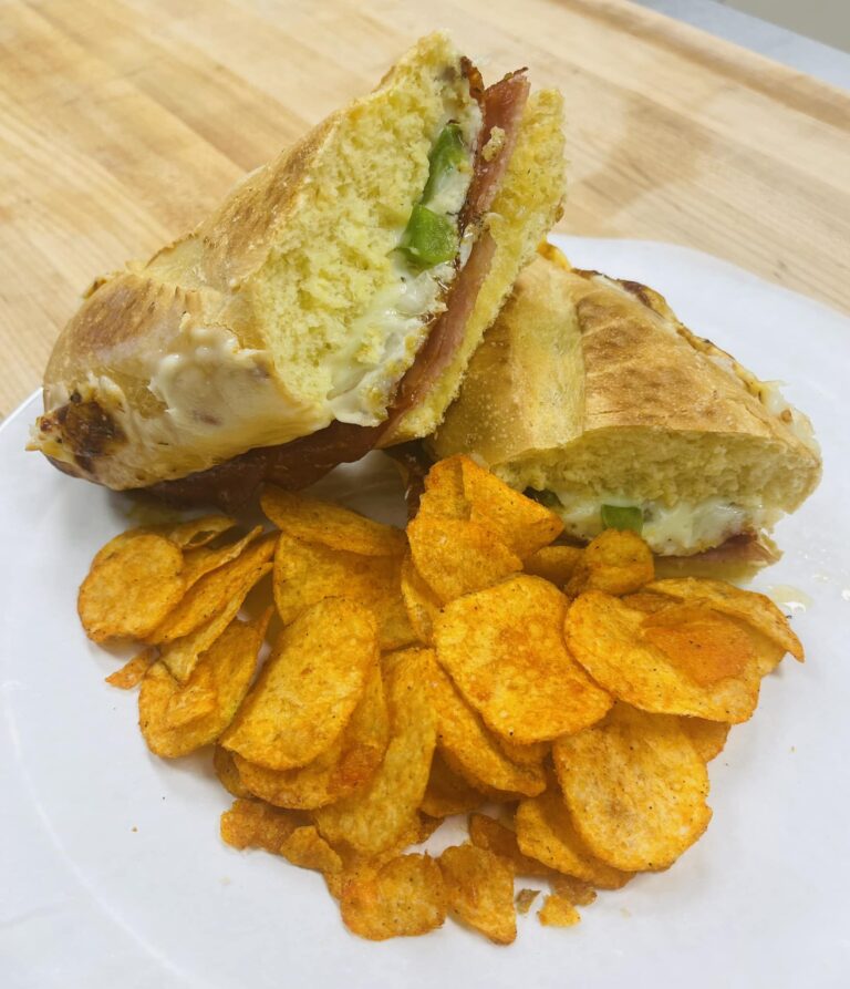 414147380 122117128772132082 835669047195657396 n 768x893