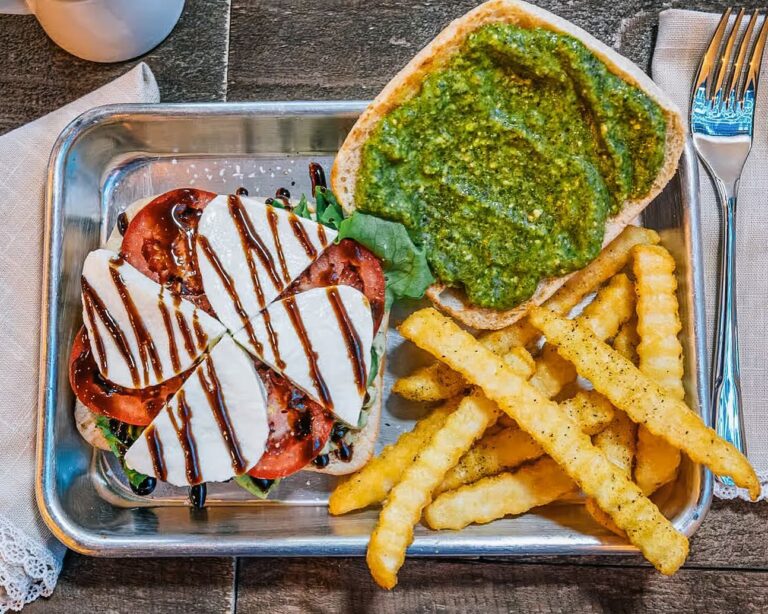 415488341 398219335979809 1599791110383964481 n 768x614