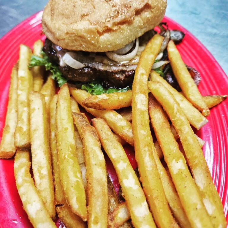 421533254 865724958726225 190848826941647390 n 768x768