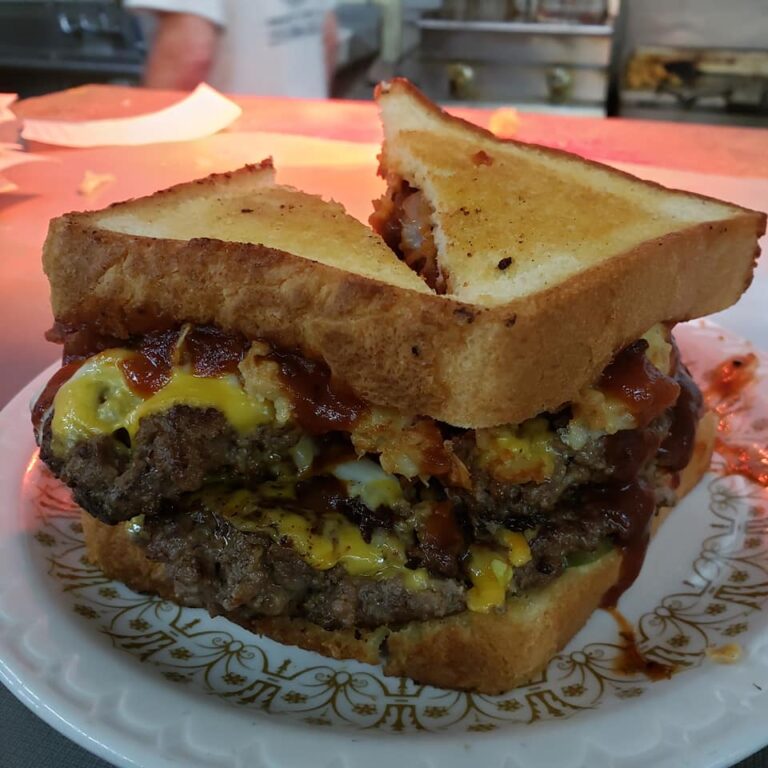 241176454 1269998956766269 7879331498003528385 n 768x768