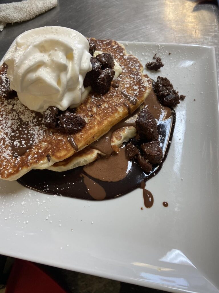 299400072 5684694518229294 2301556519145670831 n 768x1026