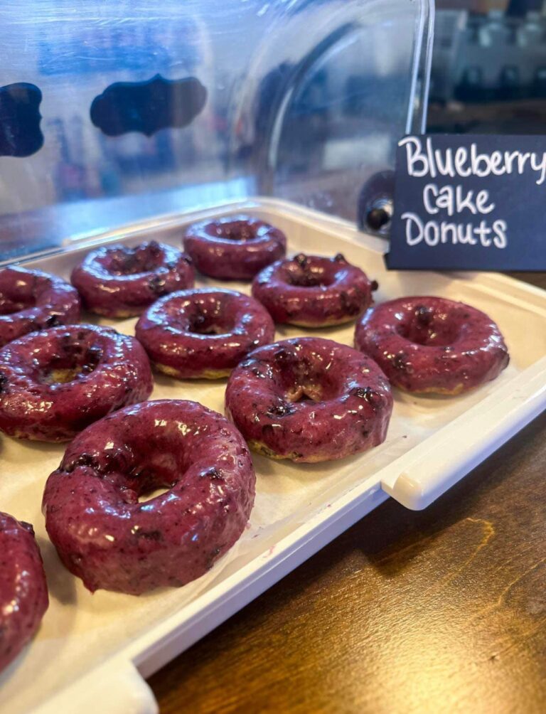 421466398 795627289244876 1335670458018420869 n 768x1004