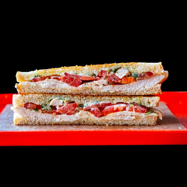 421492257 18409388935040053 7417529954755972125 n 768x768