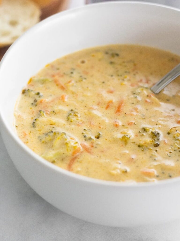 421539670 774625021350948 4411971899478864217 n 768x1028