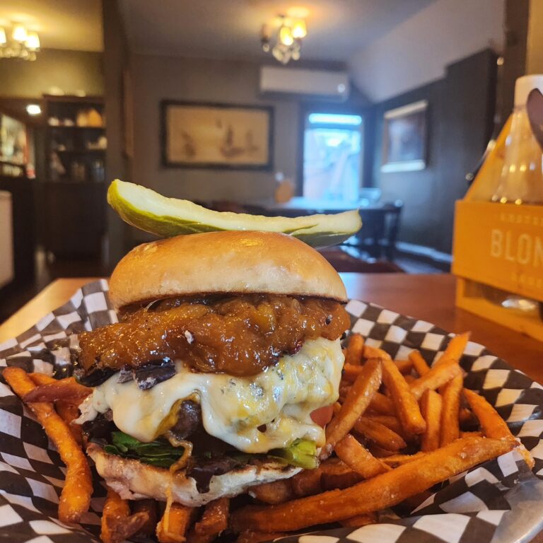 421592490 940173954450760 3607586490105042795 n 768x768