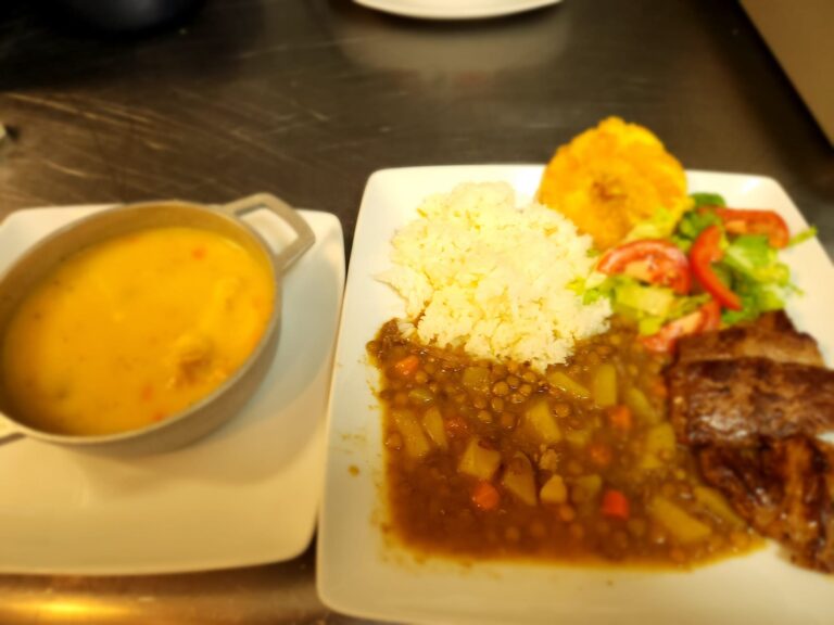 428648366 234508183067621 1391609562518007956 n 768x576