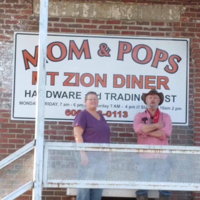 mom and pops 768x769