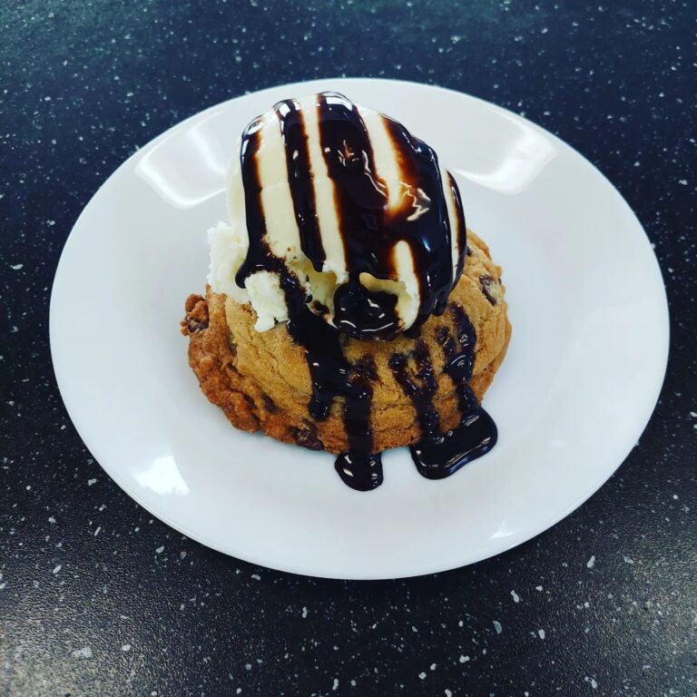 284268073 10159790230334687 6550046558693286180 n 768x768