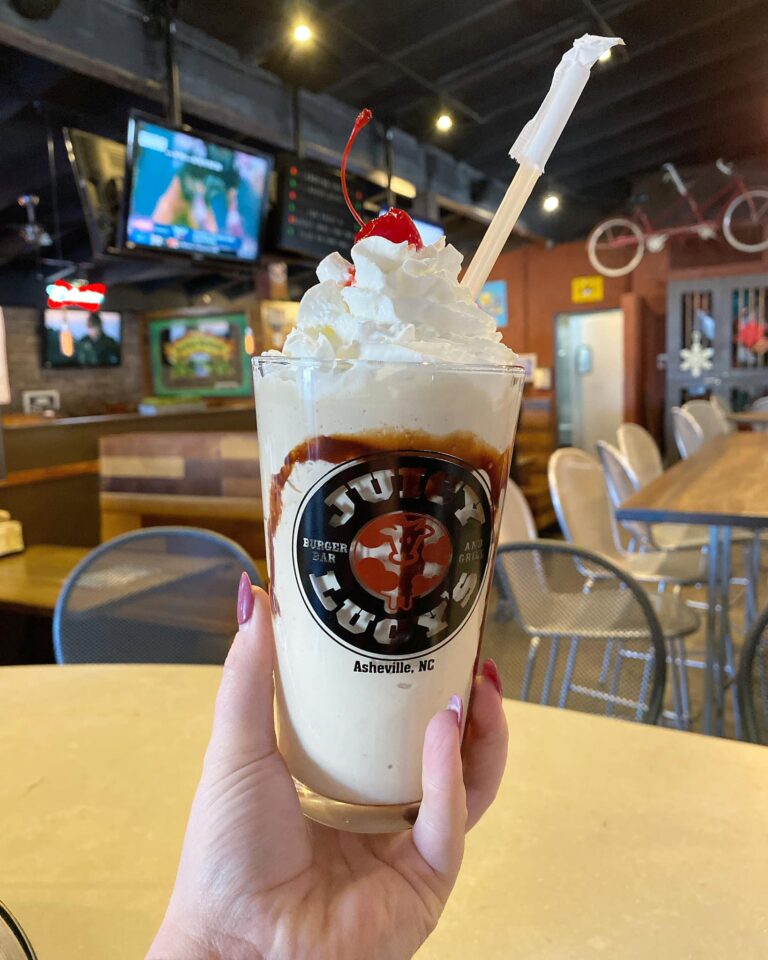 322861729 1381935135945386 640838582988046737 n 768x960