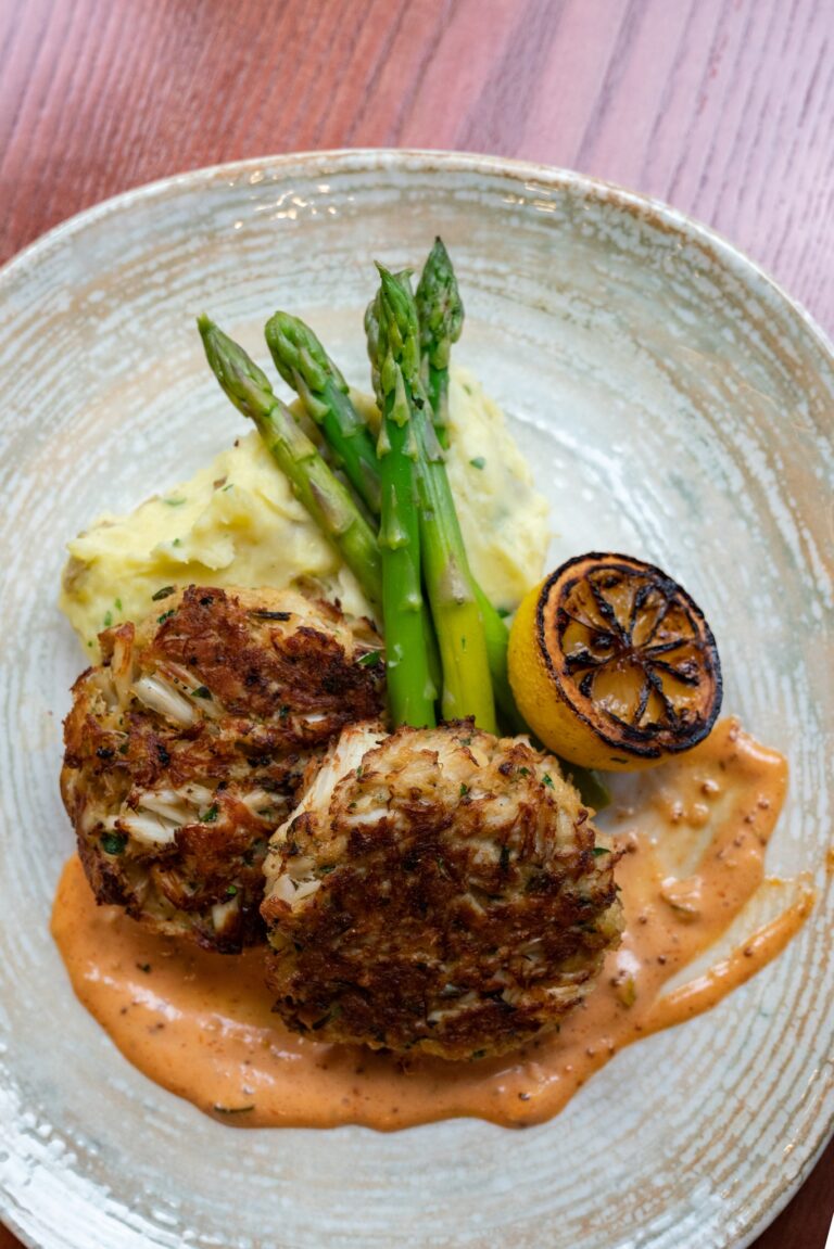 374641457 875913110786682 7073579161960817826 n 768x1151