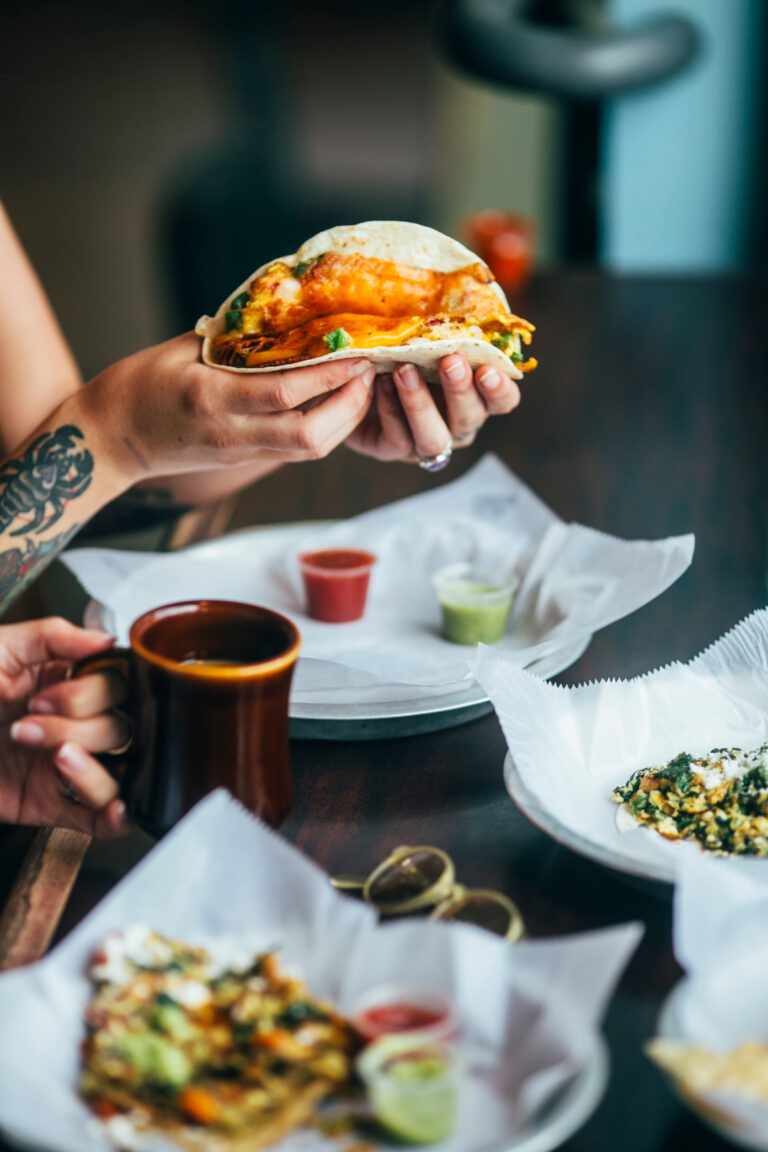 378391613 766667085263760 7516520221720100440 n 768x1152