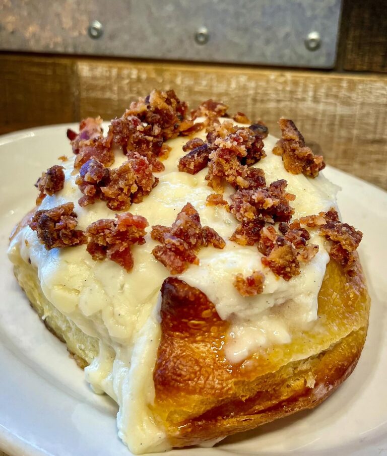 385311038 18091118359371192 5837247702632825456 n 768x905