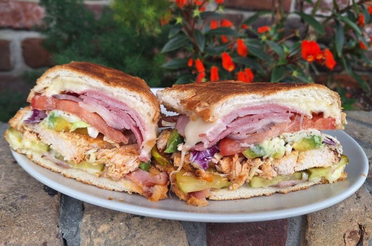 419871720 913965210731744 4201075503586161821 n 768x508