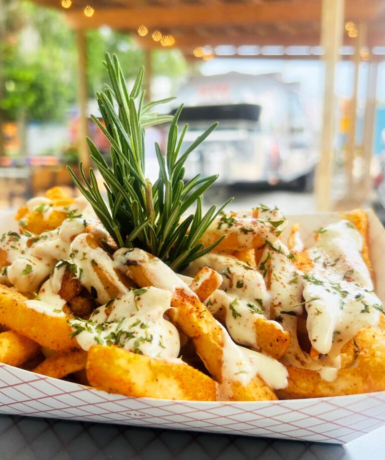 421509465 18021492365307916 1014853480533532320 n 768x918