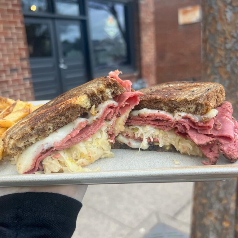 425303513 18408978160014256 2979904831885081720 n 768x767