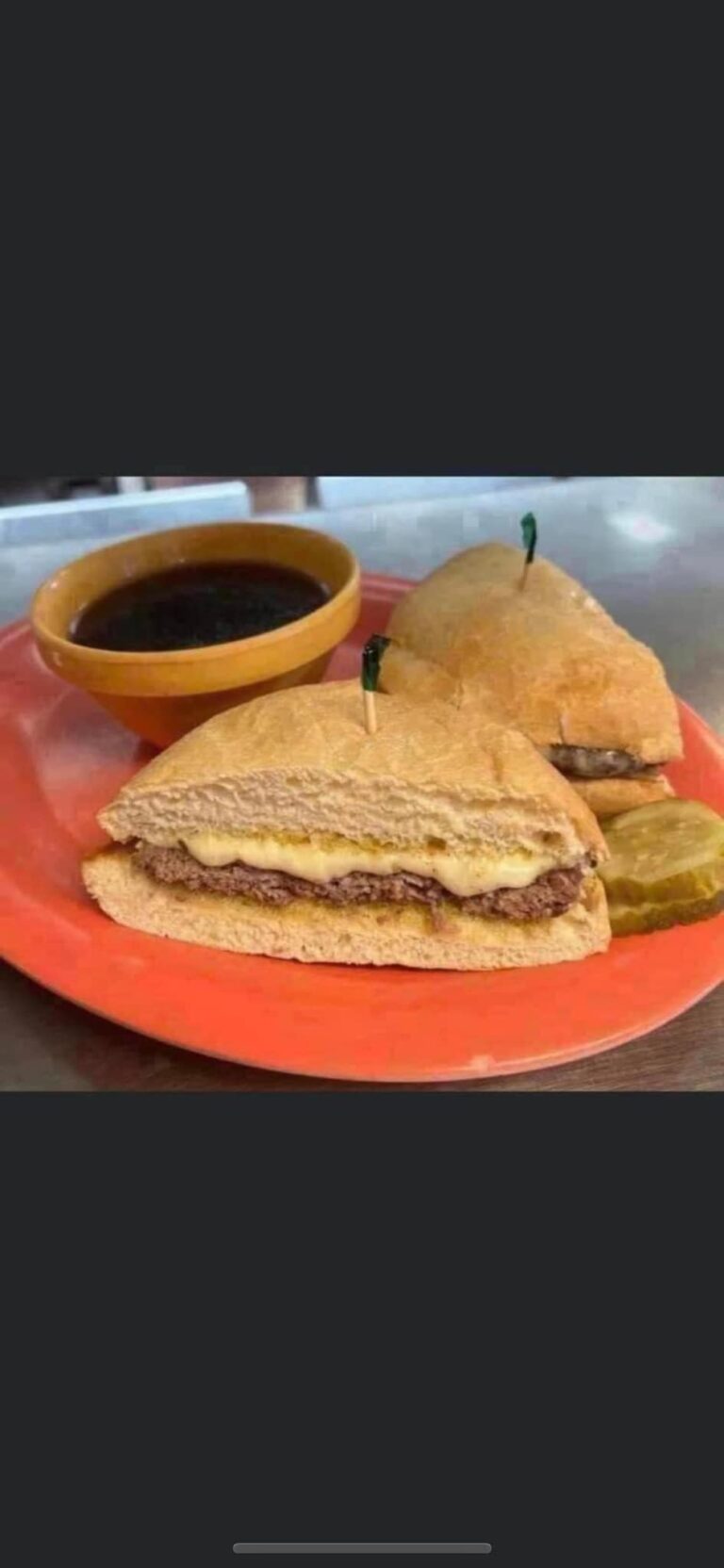 428028011 808643527973411 7400623604563495808 n 768x1664