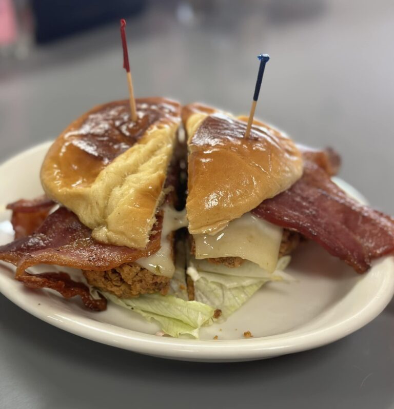 428600535 1142854427130395 2100403292062231283 n 768x798