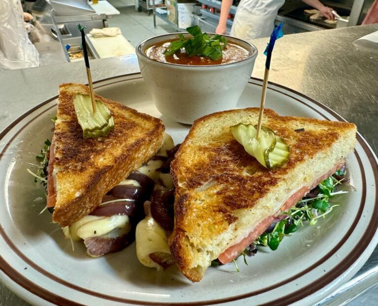 428607712 18379418830079759 1651528966956661409 n 768x623