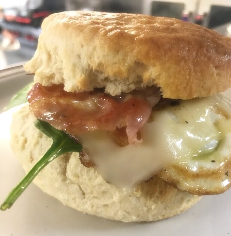 428615731 18379538083079759 6505589770607268398 n 768x785