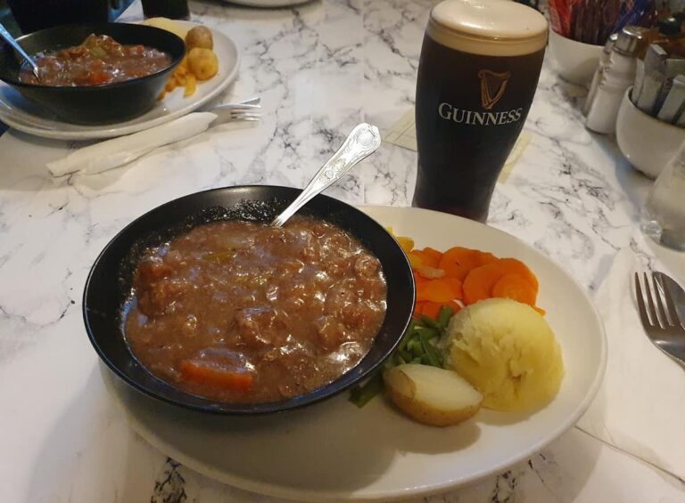 428712155 122128235696155045 9191805275055106596 n 768x565