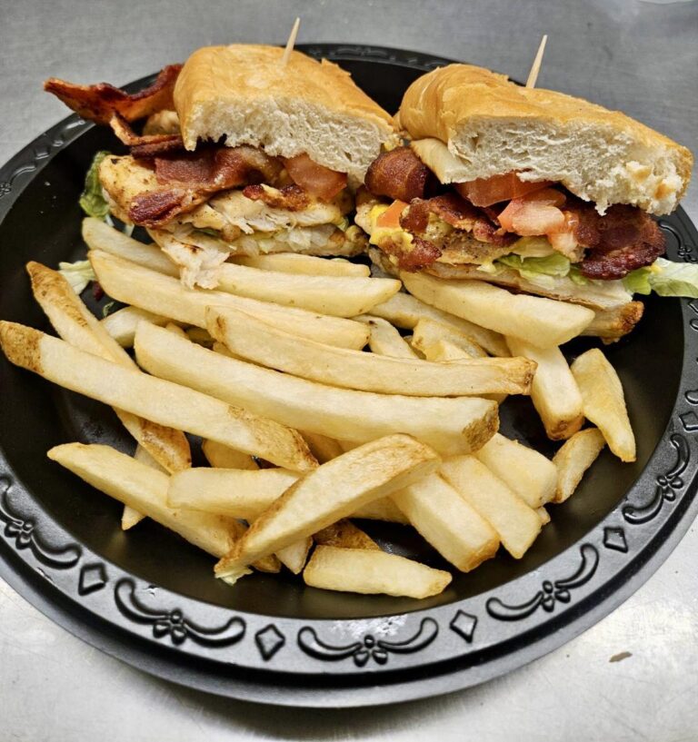 429850565 906509151475815 6240796471295027942 n 768x817