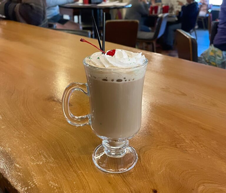 430489325 881638813760177 6351468347814703273 n 768x656