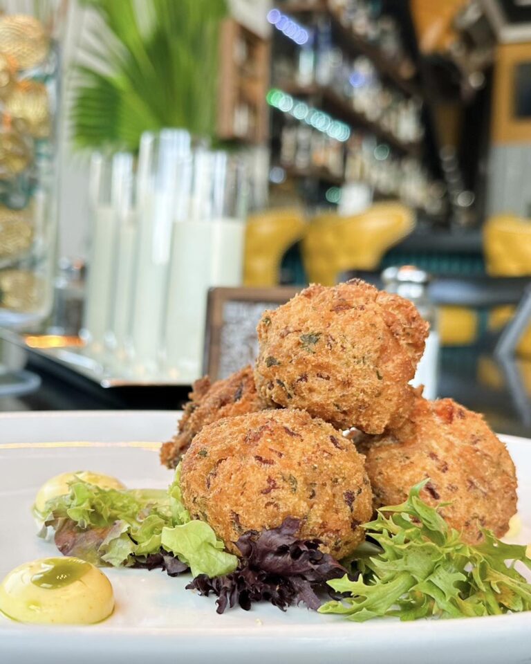 432425879 1170174184325072 516780354215653127 n 768x960