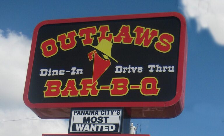 outlaws 768x467