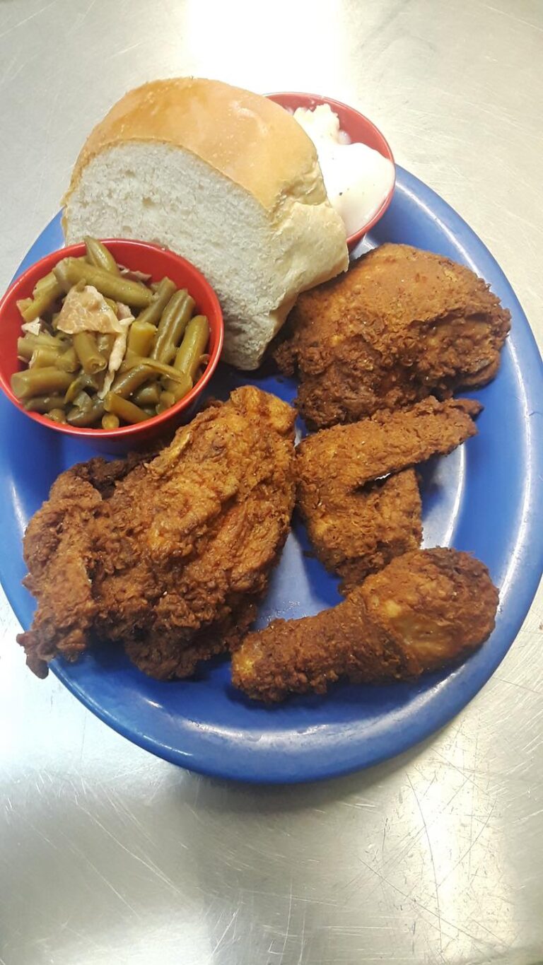 118863937 1462326943960174 5144648168489428227 n 768x1365