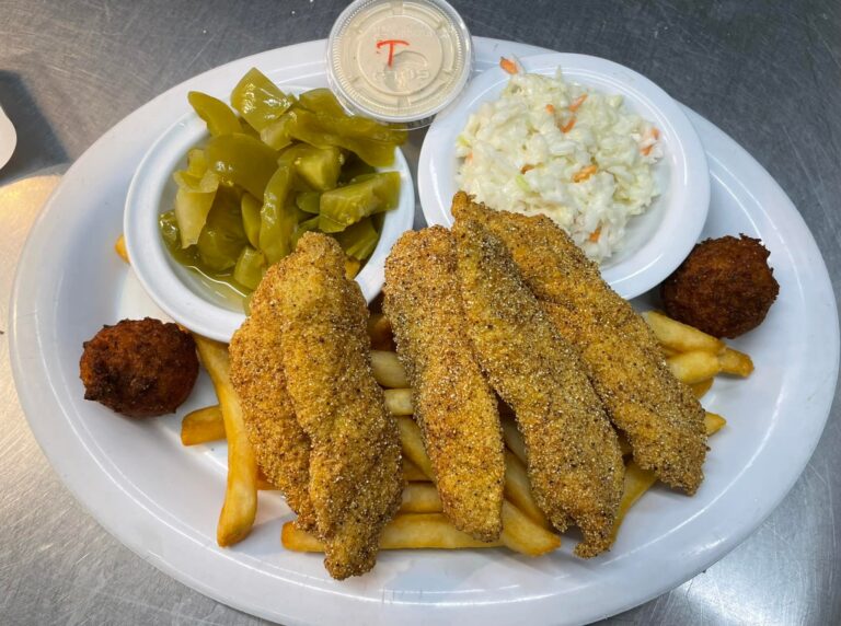 271270033 10165777900895203 1217115156536184444 n 768x572