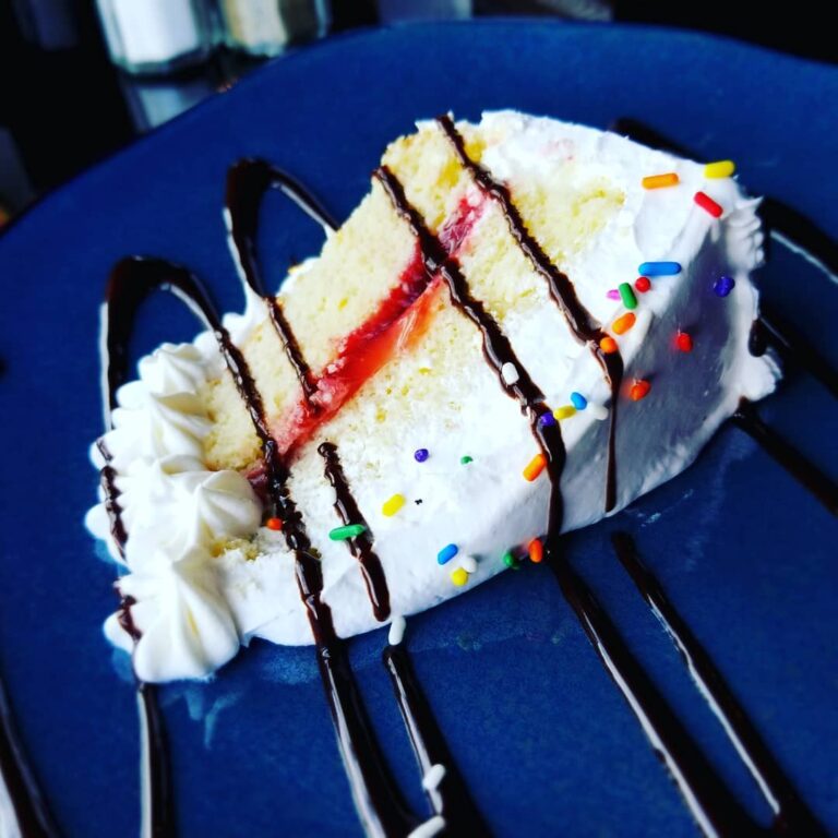 32293752 1825298121097184 3596470043027701760 n 768x768