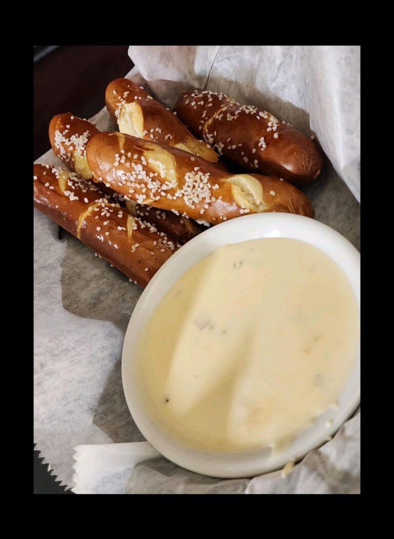 387728654 1070378364285766 9109004443905214534 n 768x1049