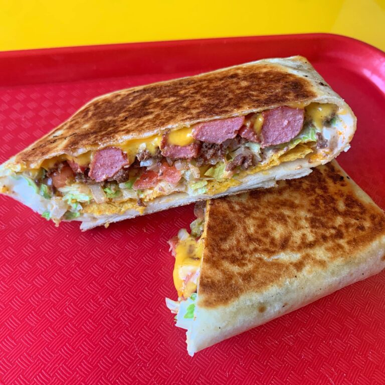 391702248 882052573489858 5480552860775273462 n 768x768