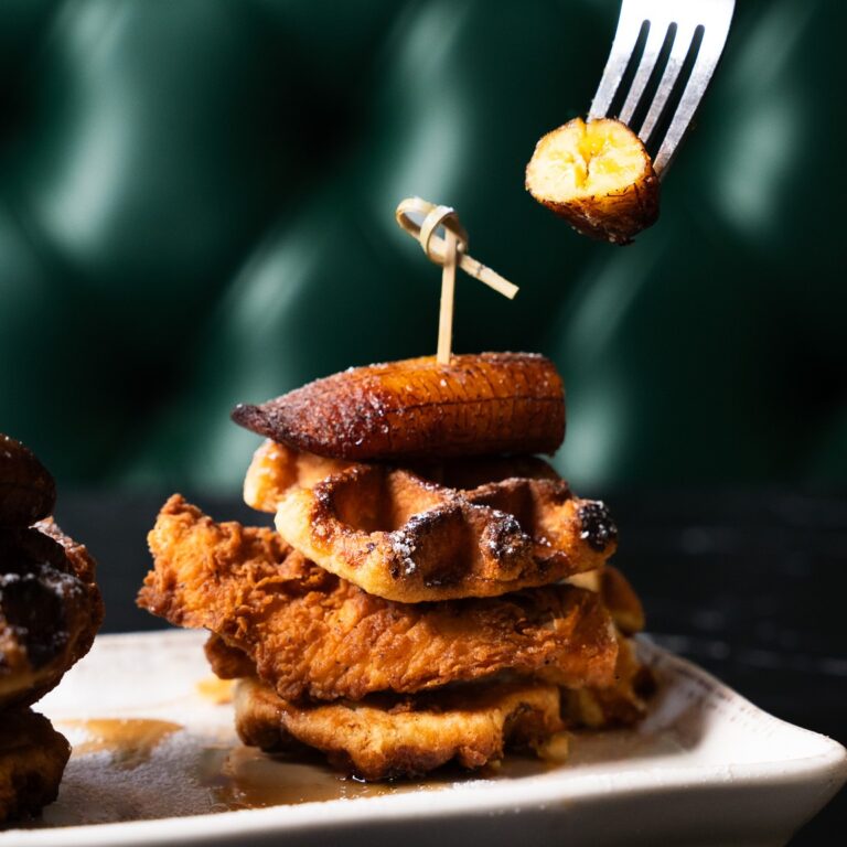 419071077 935741765223427 720477498164293972 n 768x768