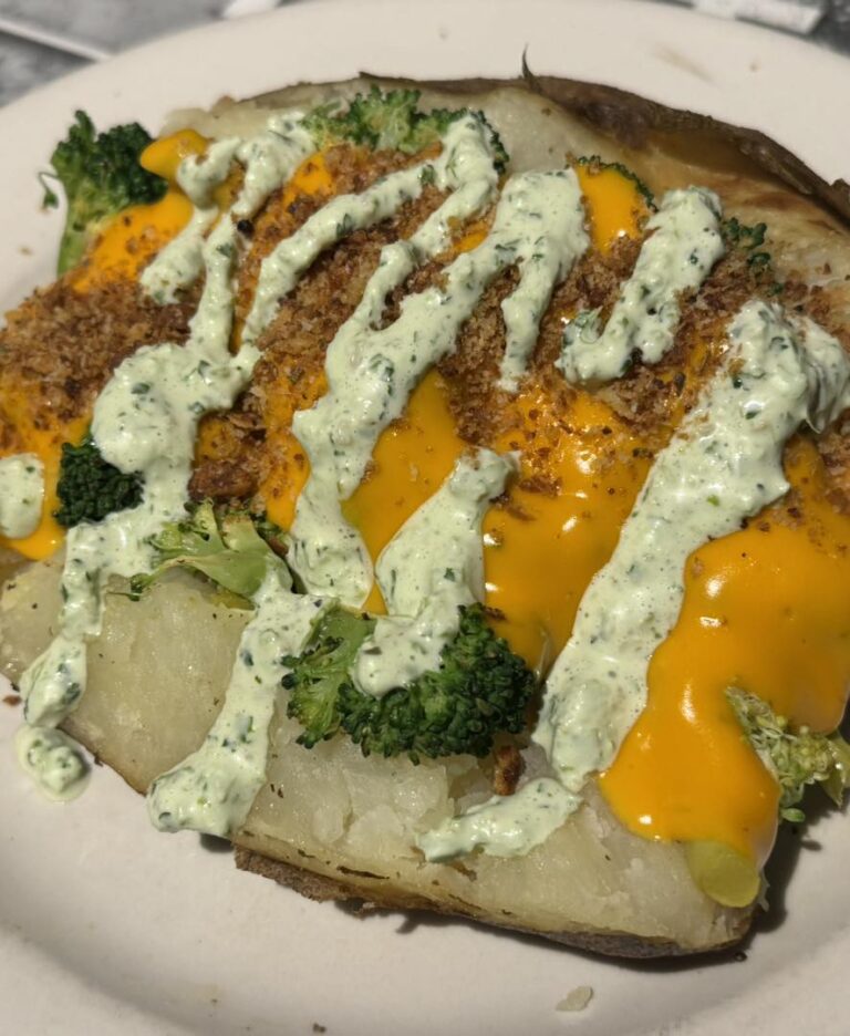 423007030 901825825277975 2775180008839939908 n 768x936