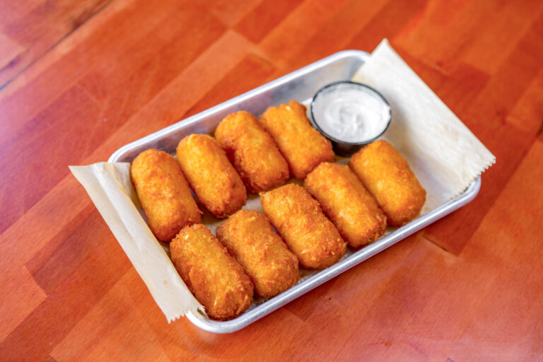 428620939 914792457319783 8156195115469489776 n 768x512