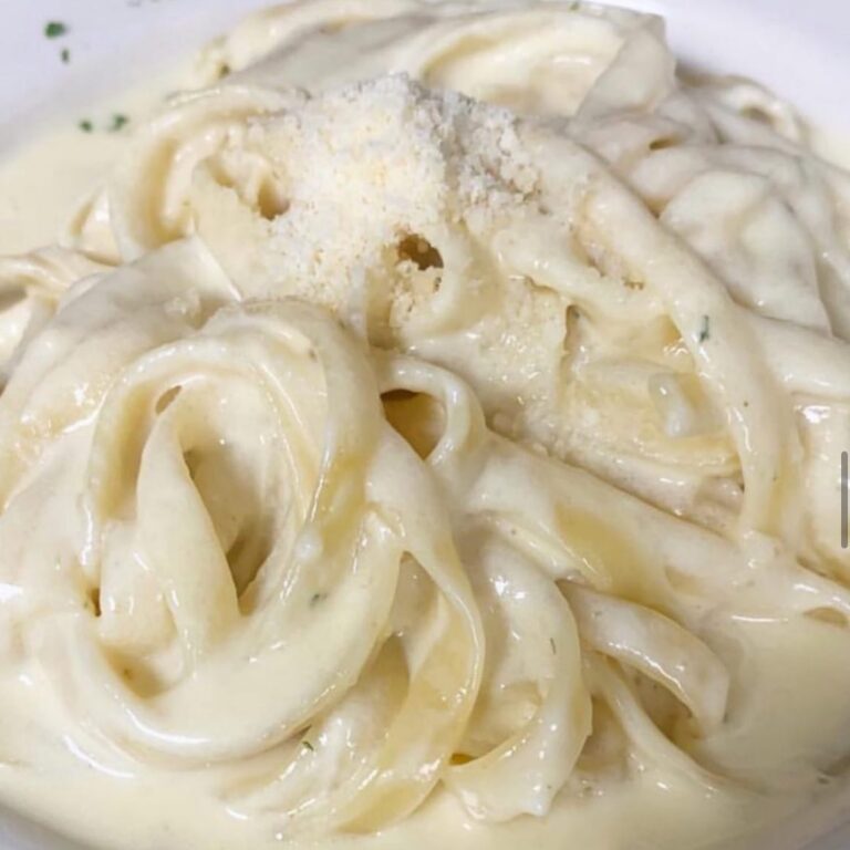 430103599 939781094816669 2941167395899615756 n 768x768