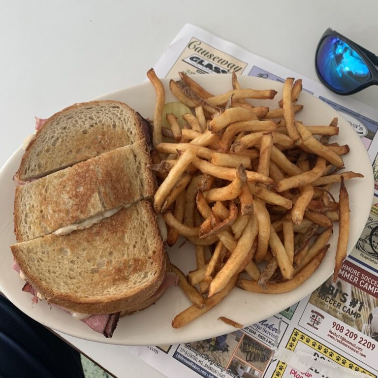 432771238 1172419180445614 2416650921521959816 n 9 768x768