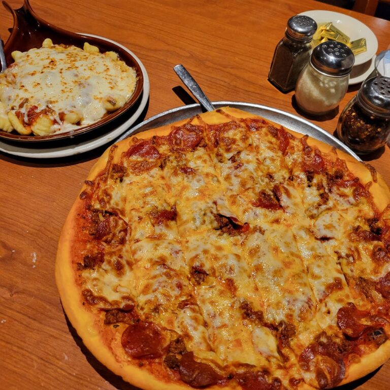 422448532 765900348892847 7425264435062439529 n 768x768