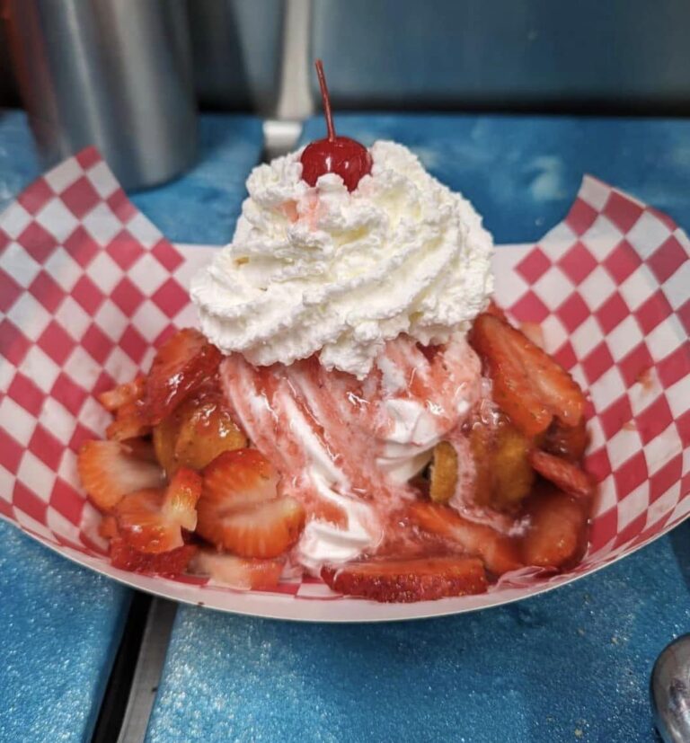 SWEET DREAMS 1 768x827