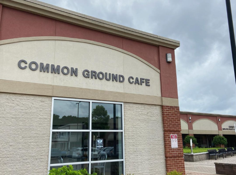 cabc330efe1697c51e3d197061efed60  united states tennessee montgomery county clarksville common ground cafe 931 378 8848htm 768x569