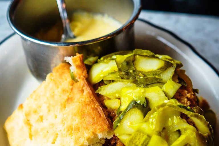 rw to go jacobs pickles 1 768x512